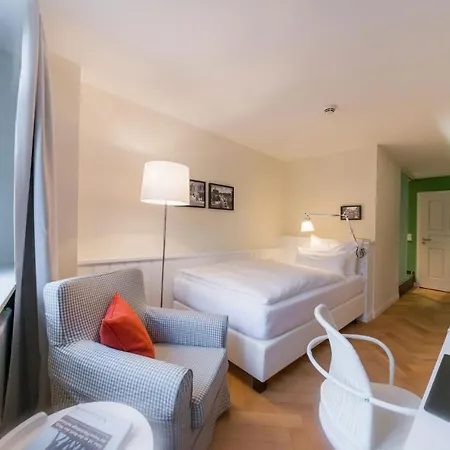 Gaestehaus Am Marktbrunnen 3*