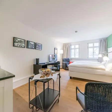 Gaestehaus Am Marktbrunnen 公寓式酒店 3*