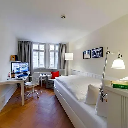 Gaestehaus Am Marktbrunnen 3*