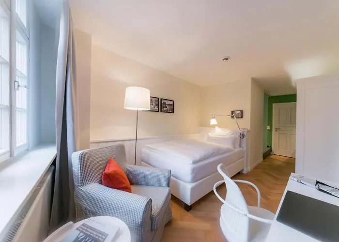 Gaestehaus Am Marktbrunnen 3*