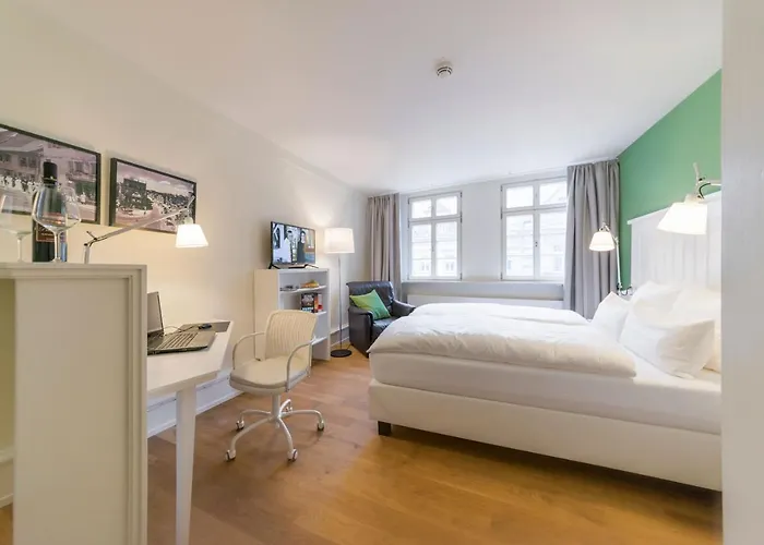 Gaestehaus Am Marktbrunnen 3* بريتن